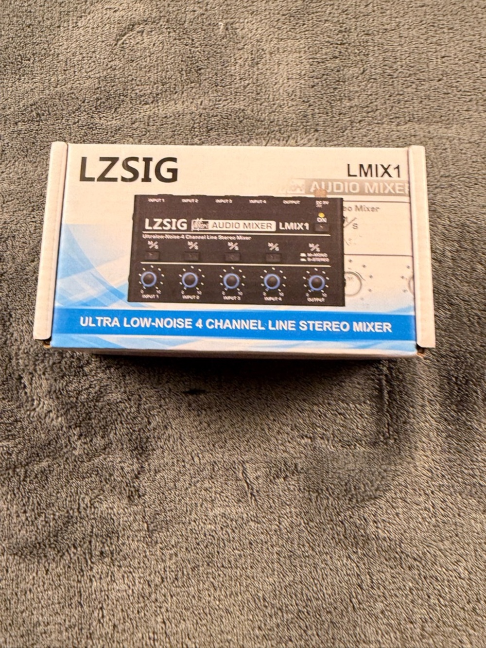 L MIX1 Ultra Low-Noise 4-Channel Line Stereo Mixer - White/Blue